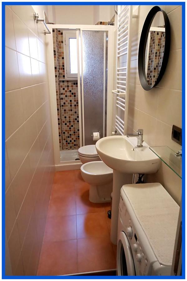 Appartement La Casa Di Anna A Due Passi Dal Mare... E Non Solo à Vado Ligure Extérieur photo